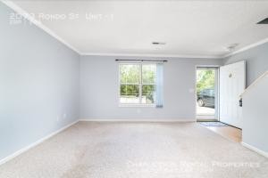 Foto del edificio - 2073 Rondo St