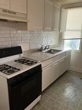 Building Photo - 730 Linnard St