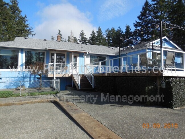 Foto del edificio - 1715 NW Saenz Ln