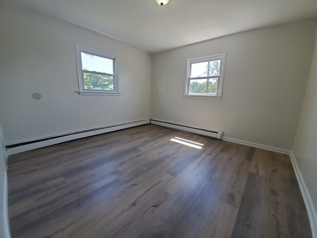 Building Photo - 31 Bayside Ter