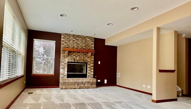 Building Photo - 886 Richard Brown Blvd