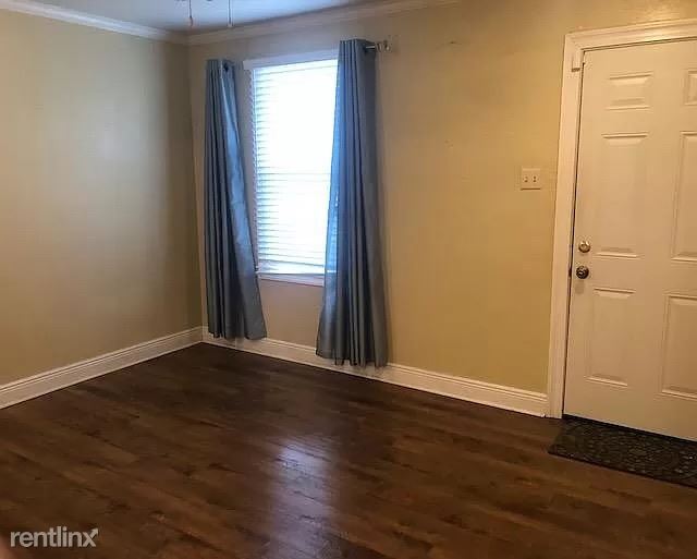 Building Photo - 3 br, 1 bath House - 3648 Beechwood Drive