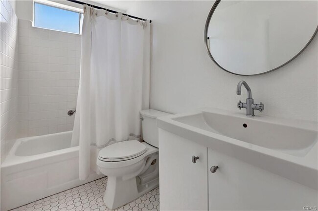 Building Photo - 33915 Calle Borrego