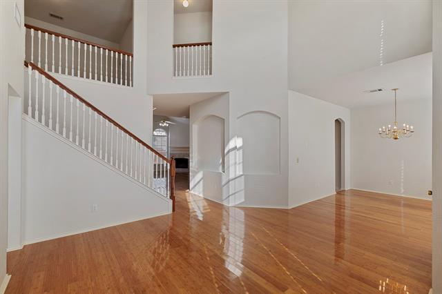 Foto del edificio - 4325 Creekstone Dr