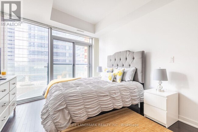 Photo du bâtiment - 12 York St