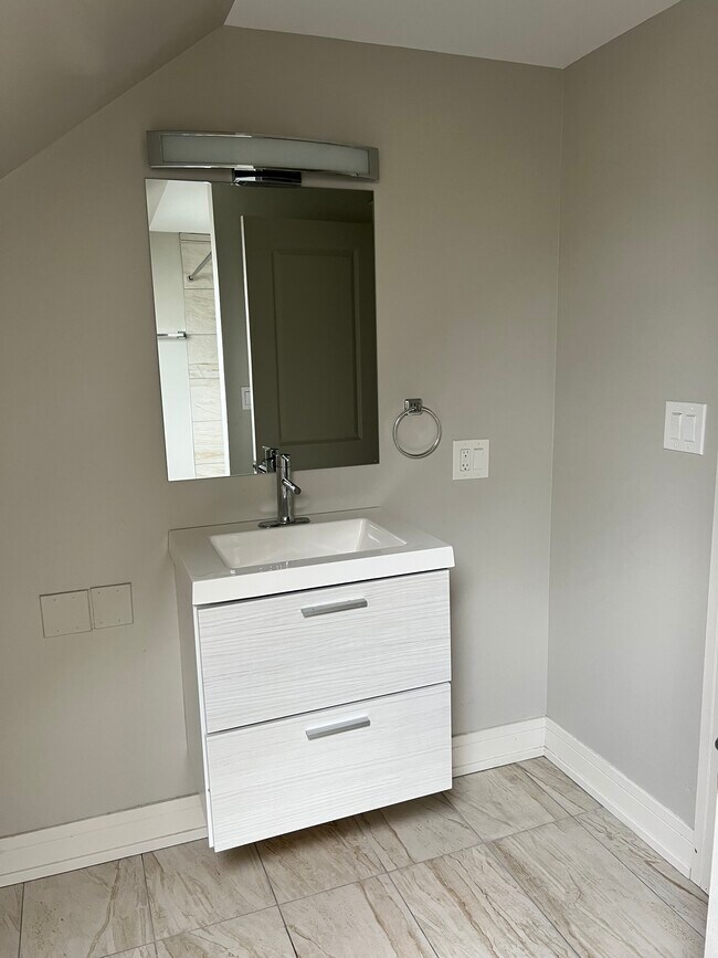 Foto del edificio - 5940 W 63rd Plz