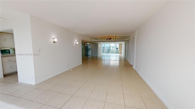 Foto del edificio - 2000 Atlantic Shores Blvd