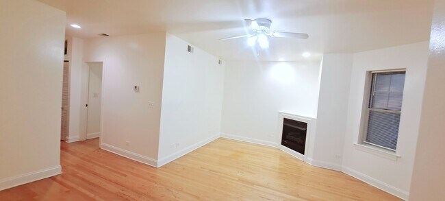 Foto del edificio - 6452 N Bell Ave