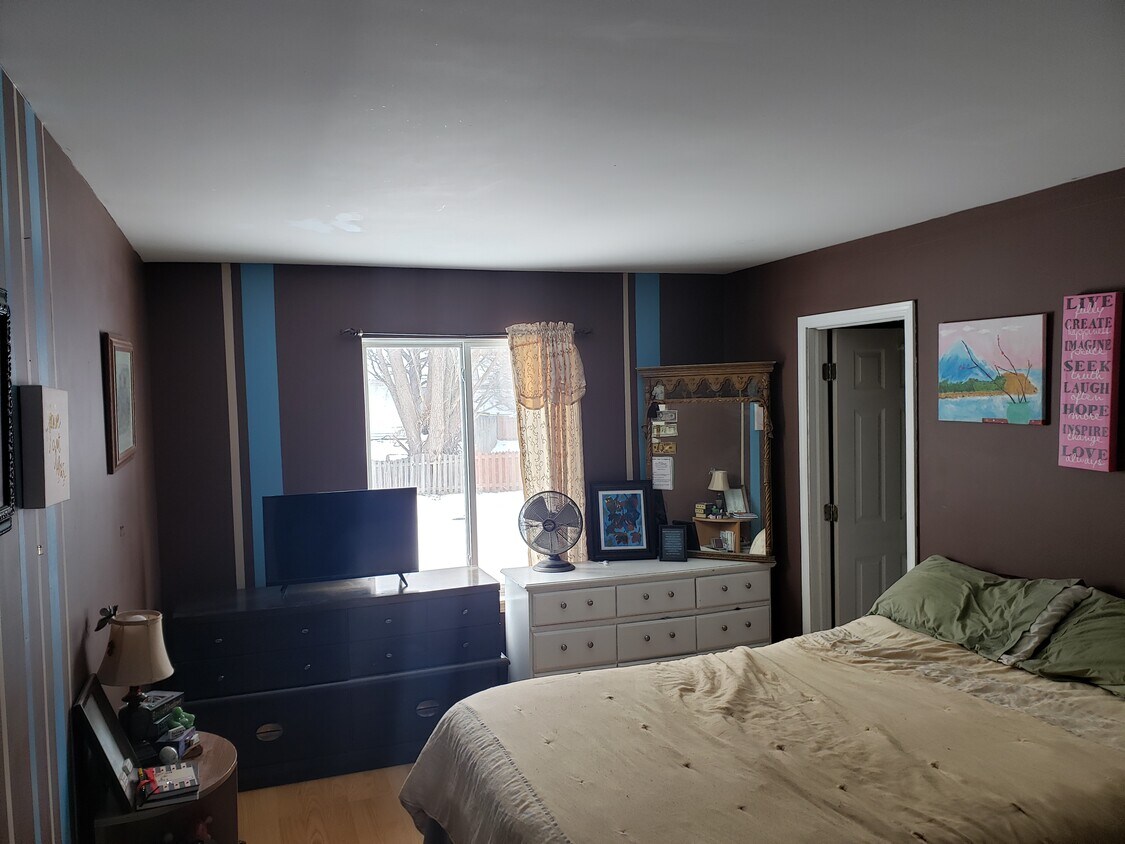 Primary Photo - 21752 Ives Ct
