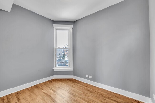 Foto del edificio - 3208 W Wabansia Ave