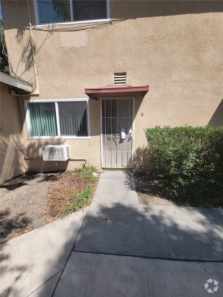 Building Photo - 4505 Canoga St