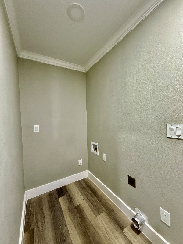 Building Photo - 121 E Kerr Ave