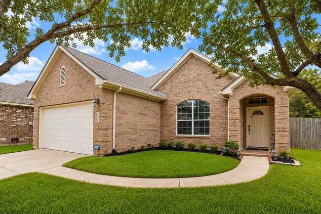 Building Photo - 9906 Taylor Springs Ln