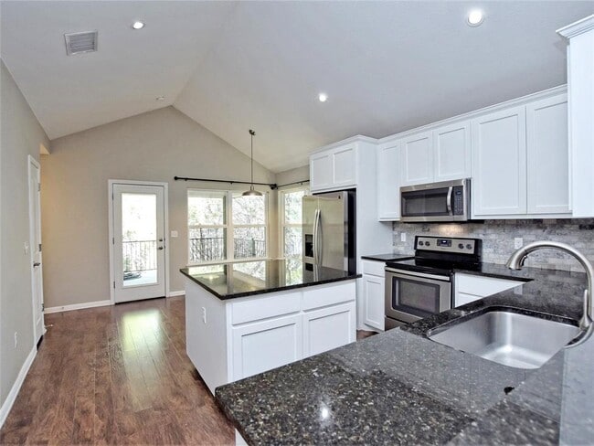Building Photo - 7804 Diamond Trail