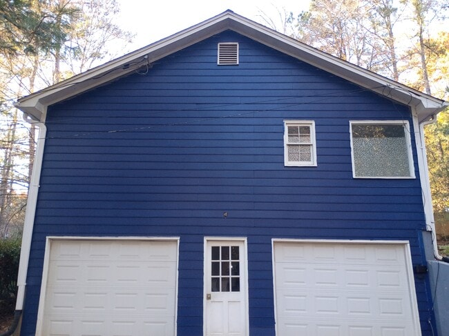 Building Photo - 3904 Dollar Cir