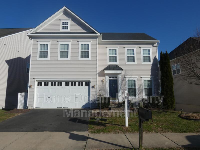Primary Photo - 88 Carriage Hill Dr