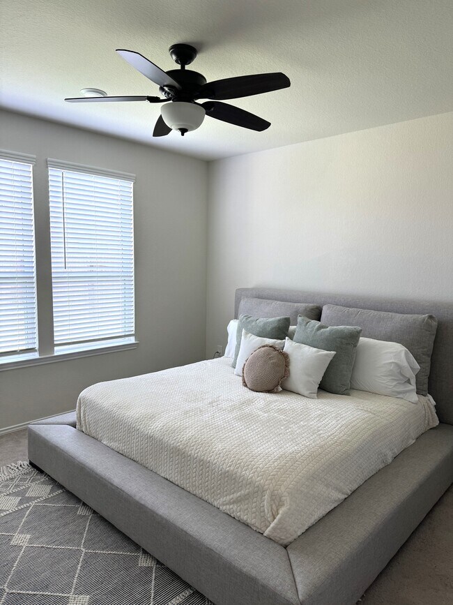 Foto del edificio - 25554 Burnett Ranch Ln