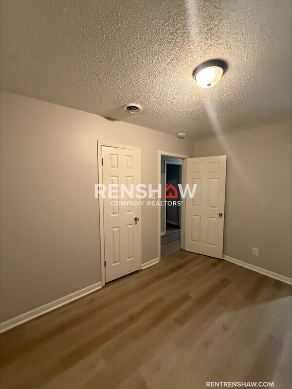 Foto del edificio - 43 Aspen Ave