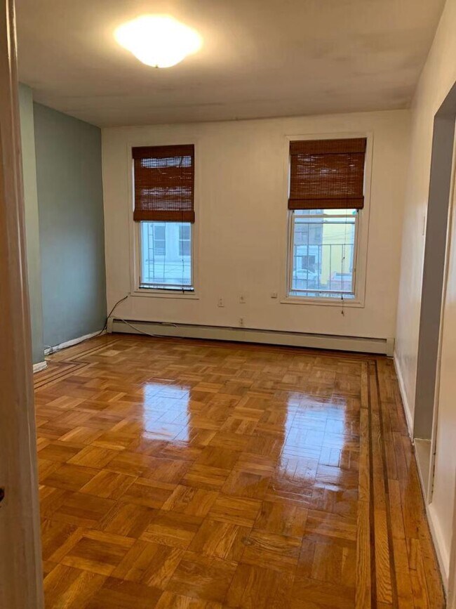 Building Photo - 1718 79th St