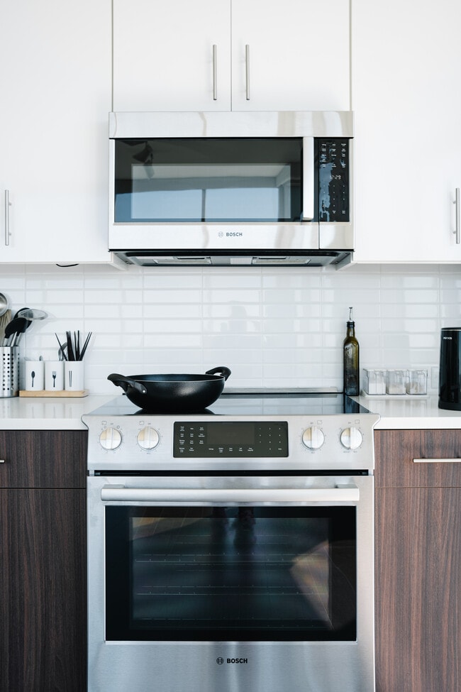 Building Photo - 110 Corcoran St