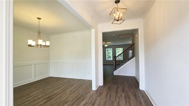 Foto del edificio - 7372 Rocklin Ln