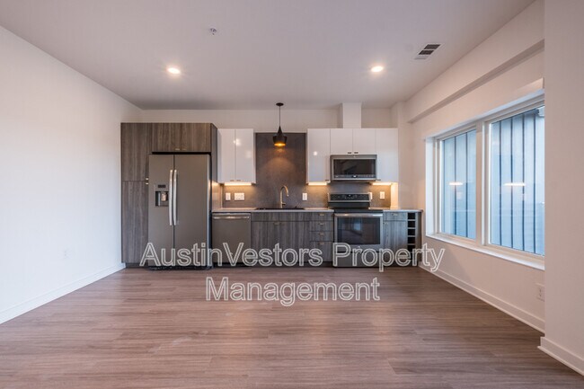 Foto del edificio - 4361 S Congress Ave