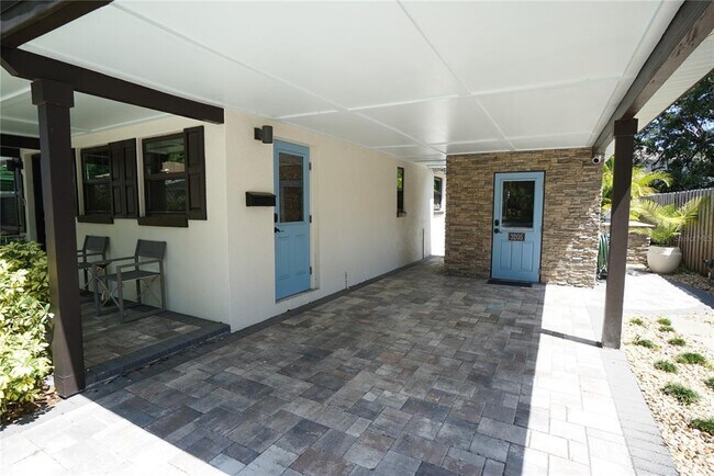 Foto del edificio - 3205 W Ballast Point Blvd