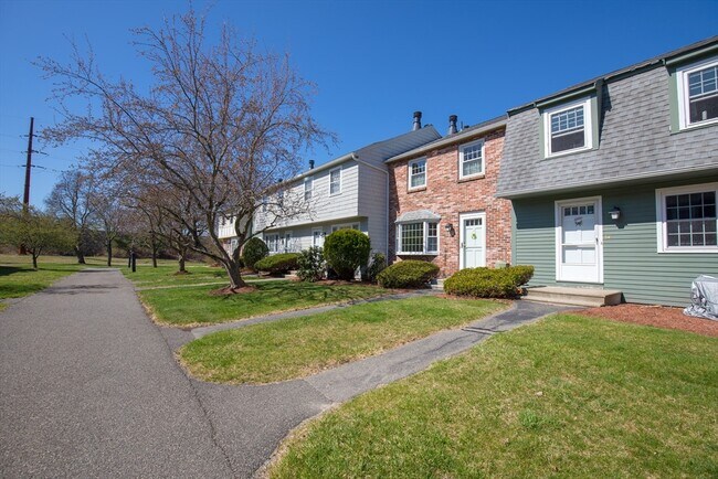 Foto del edificio - 55 Prescott Dr