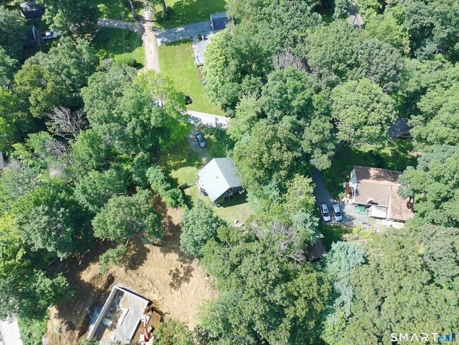 Building Photo - 55 Circle Dr