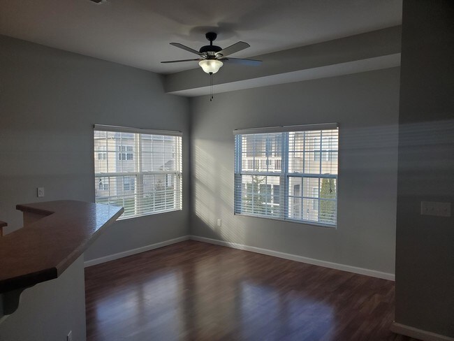 Foto del edificio - 1434 Lakes Cir Dr
