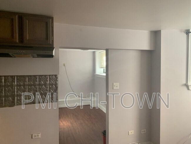 Foto del edificio - 1114 E 62nd St