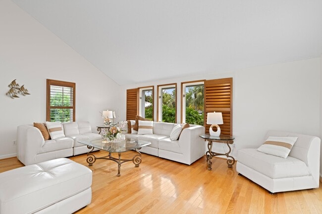 Foto del edificio - 1801 SE Hillmoor Dr