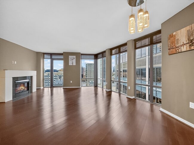 Building Photo - 819 Virginia St