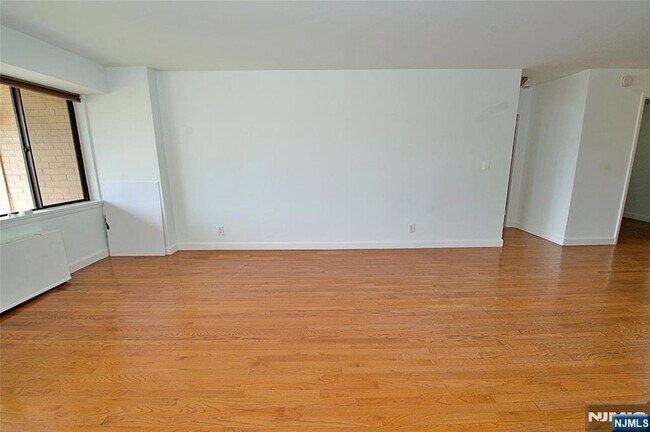 Foto del edificio - 1203 River Rd