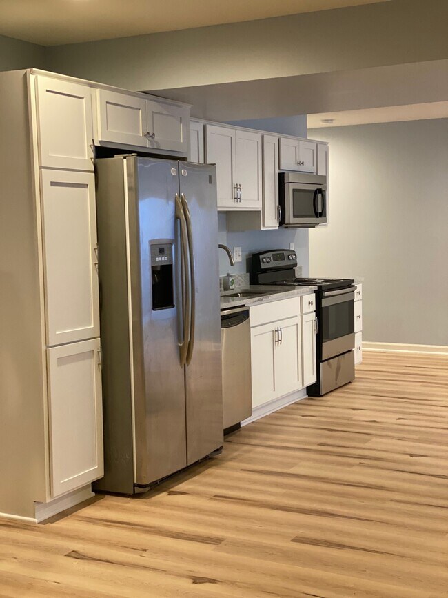 Foto del edificio - 9316 Laurel Oak Dr