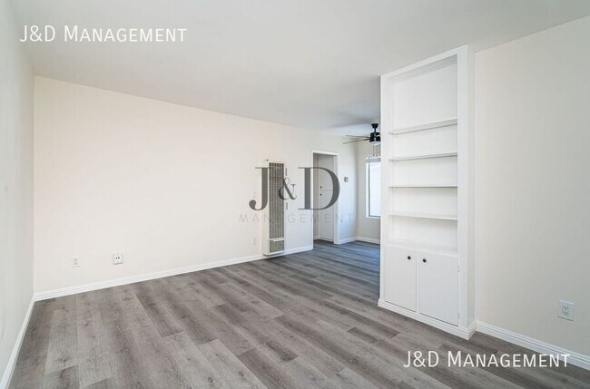 Foto del edificio - 4620 Hawley Blvd