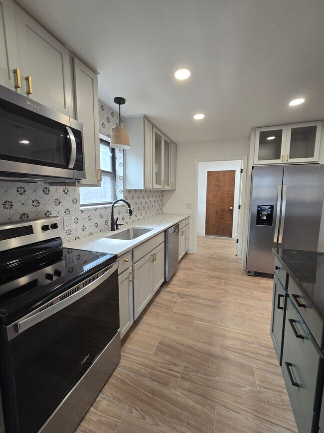 Foto del edificio - 2128 Castle Ct