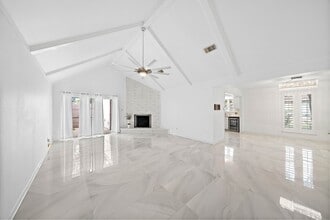 Building Photo - 2615 Yorktown Ln