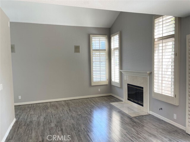 Building Photo - 142 Agostino