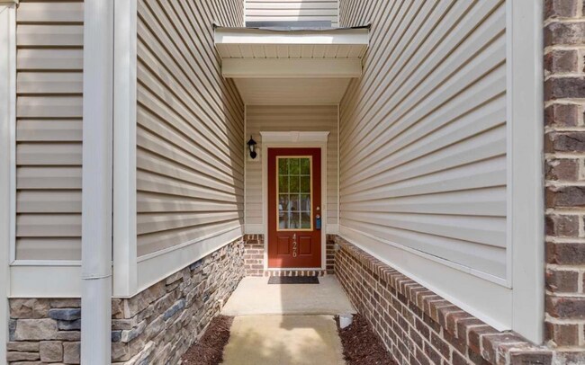 Foto del edificio - 426 Woodbark Ct