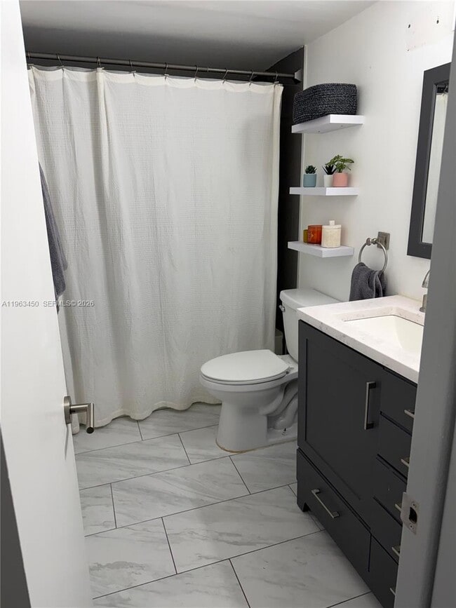 Building Photo - 301 SE 3rd St