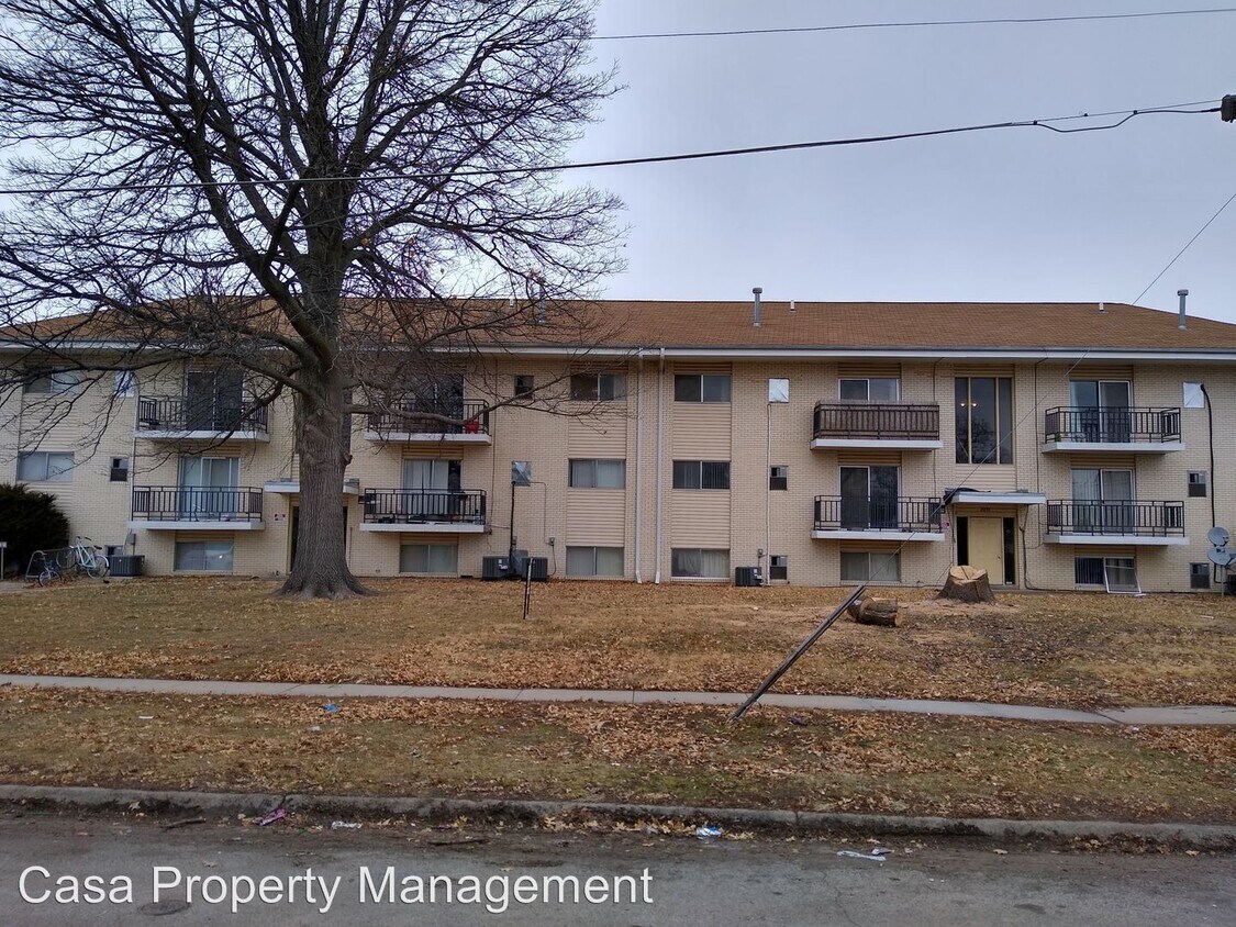 Primary Photo - 2036 Randolph St