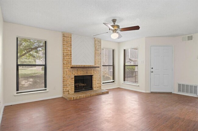 Building Photo - 10616 Mellow Meadow Dr