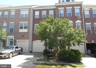Building Photo - 11453 Log Ridge Dr