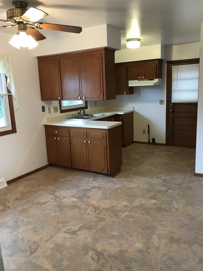 kitchen work area - 2309 4 Mile Rd