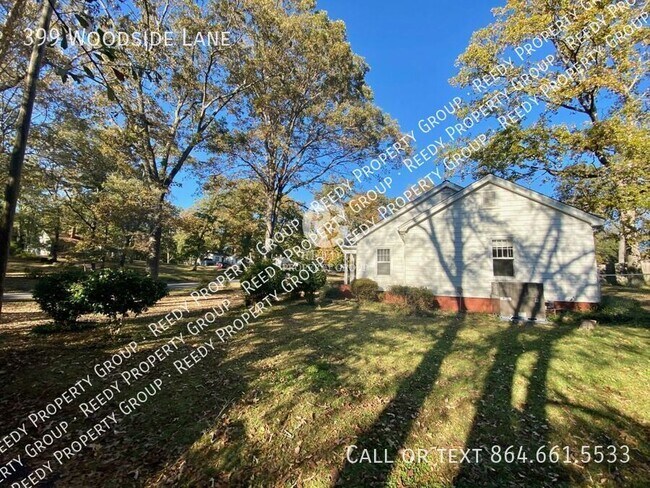 Foto del edificio - 399 Woodside Ln