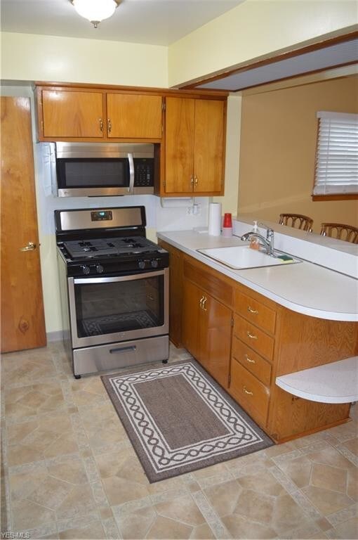 Foto del edificio - 4718 Southwood Dr