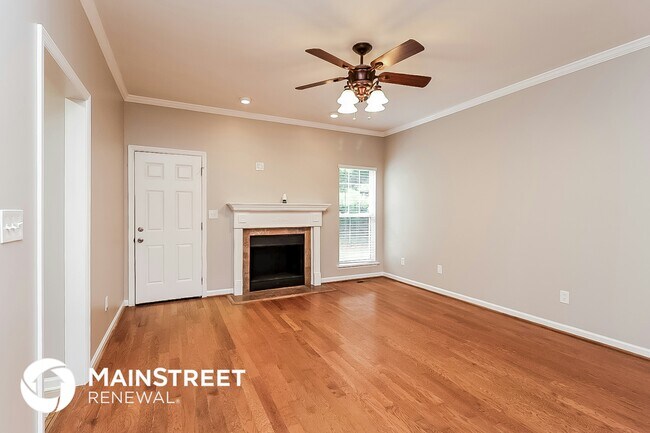 Building Photo - 1298 Railroad Dr