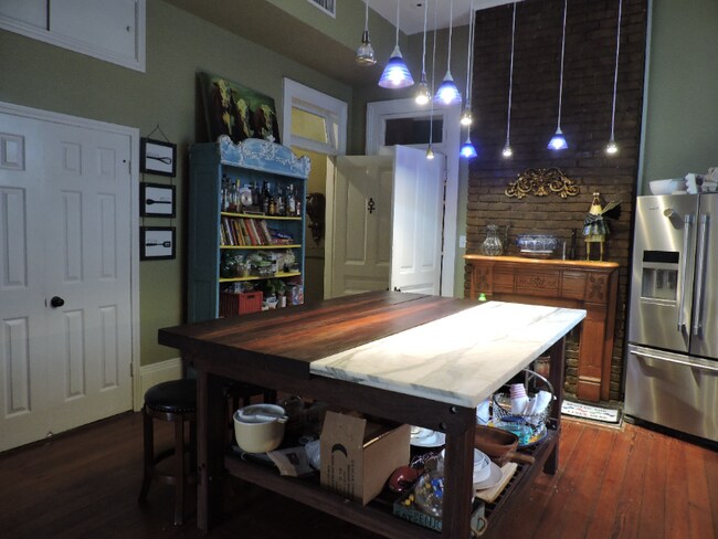 Foto del edificio - 232 Bermuda St