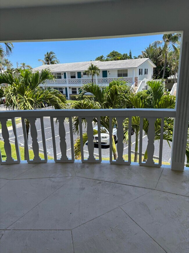 Building Photo - 5505 N Ocean Blvd